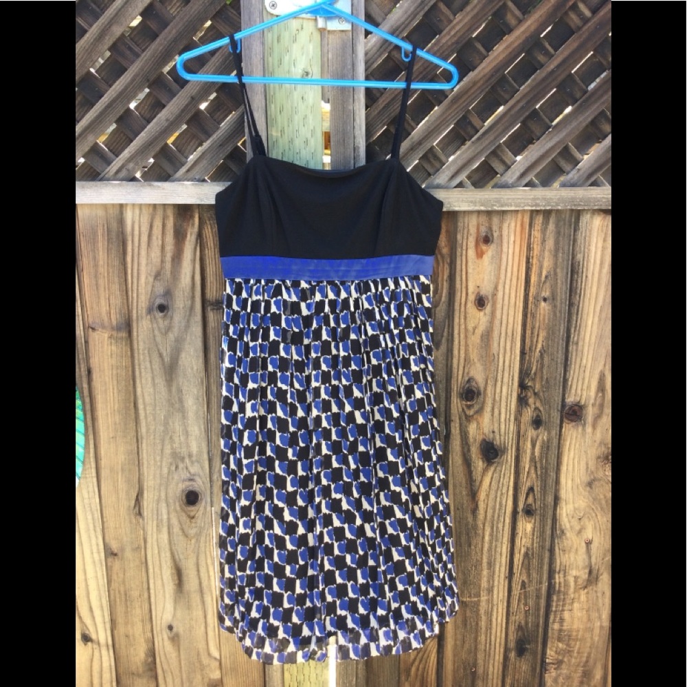 Nine West silk dress, size 6.